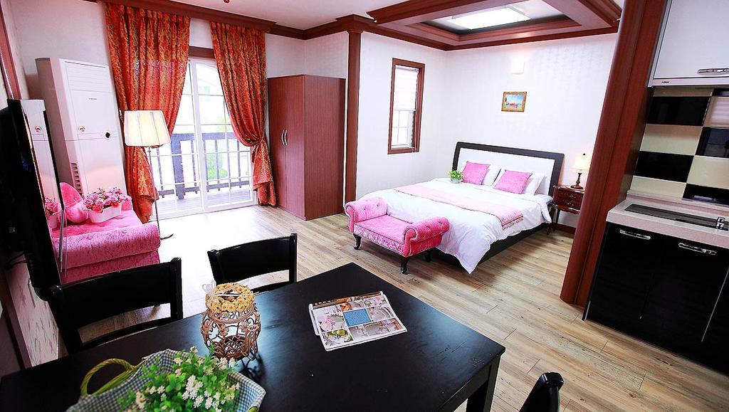 Jijunghae Pension Кьонджу Екстер'єр фото