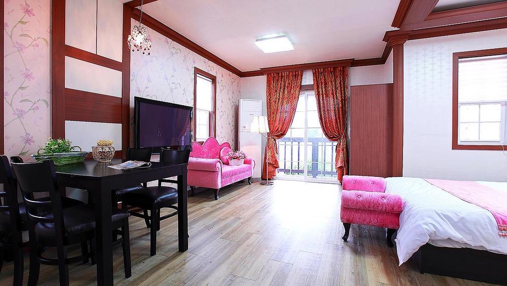 Jijunghae Pension Кьонджу Екстер'єр фото